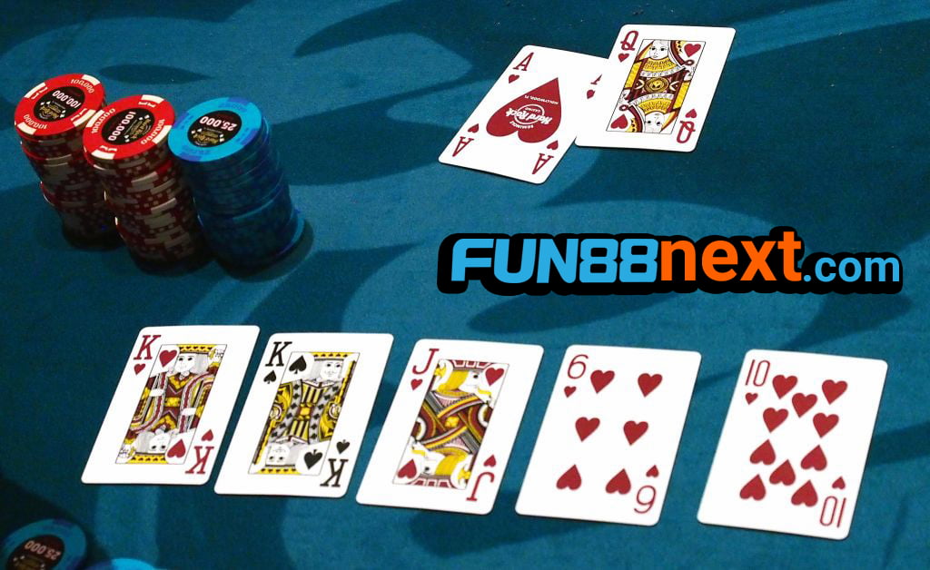 Thế bài thùng phá sảnh là mạnh nhất trong Poker Fun88