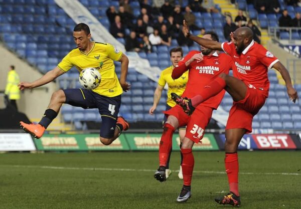 Soi kèo Leyton Orient vs Sutton United, 1h00 ngày 21/9, EFL Trophy