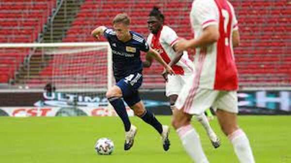 Soi kèo Ajax vs Union Berlin, 00h45 ngày 17/2, Europa League